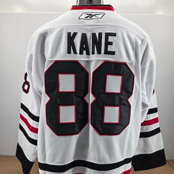 NHL REEBOK CCM Chicago Blackhawks KANE #88 Jersey US Men’s Size 56 - Picture 2 of 8